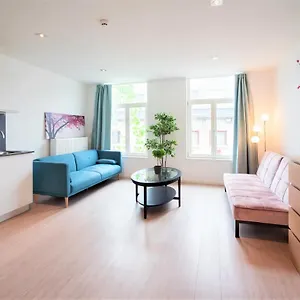  Apartment The Fashion Street Belgium